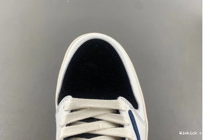 1 Jordan Low x Scott Air Travis 1012